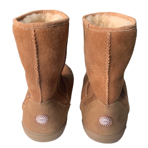 UGG Australia Youth Delaine Boot - Picture 3 of 5